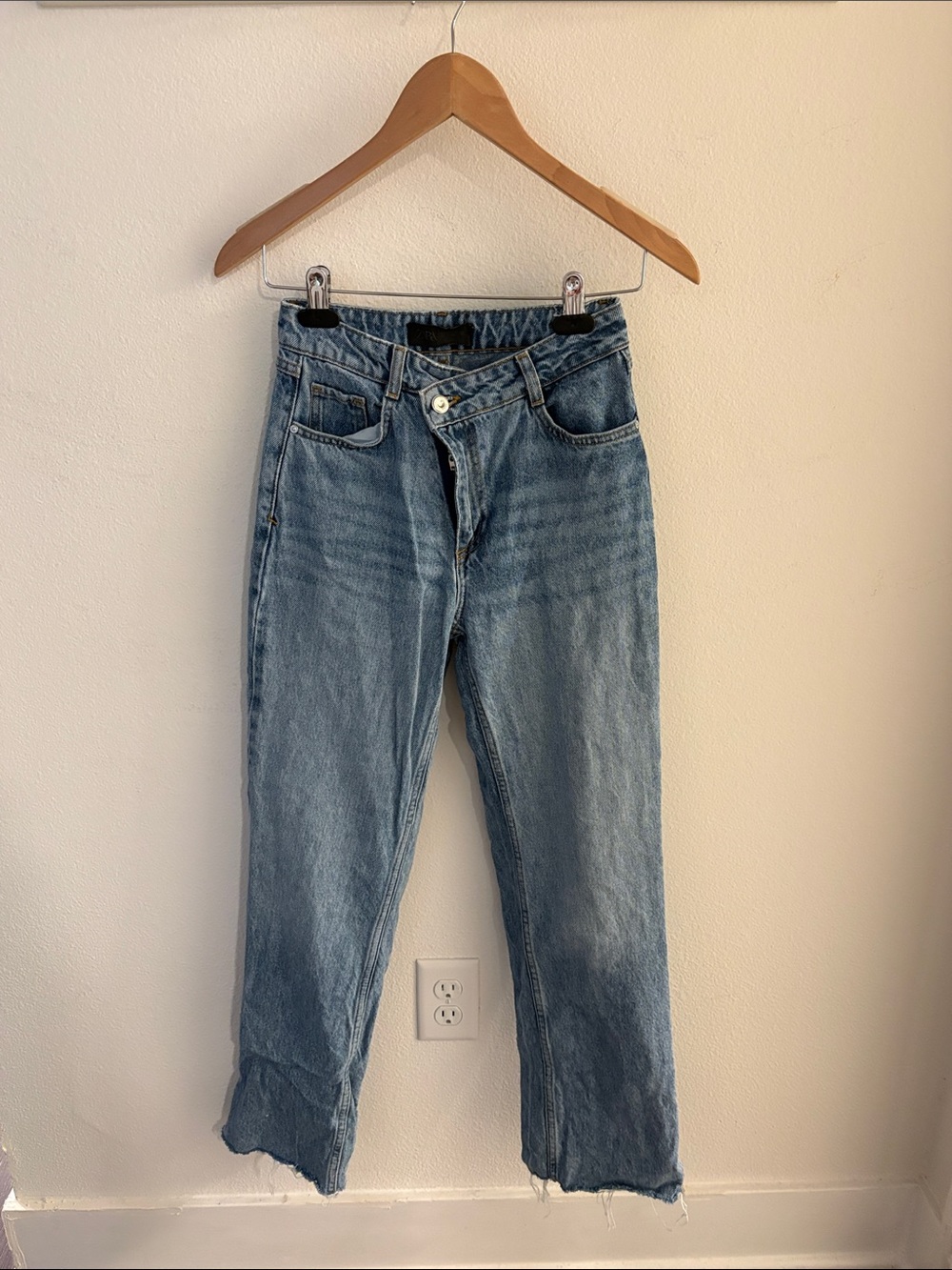 Zara Light Blue Boyfriend Jeans
